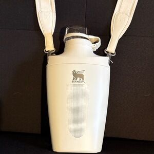 The Stanley Cross Bottle, 23oz, Cream